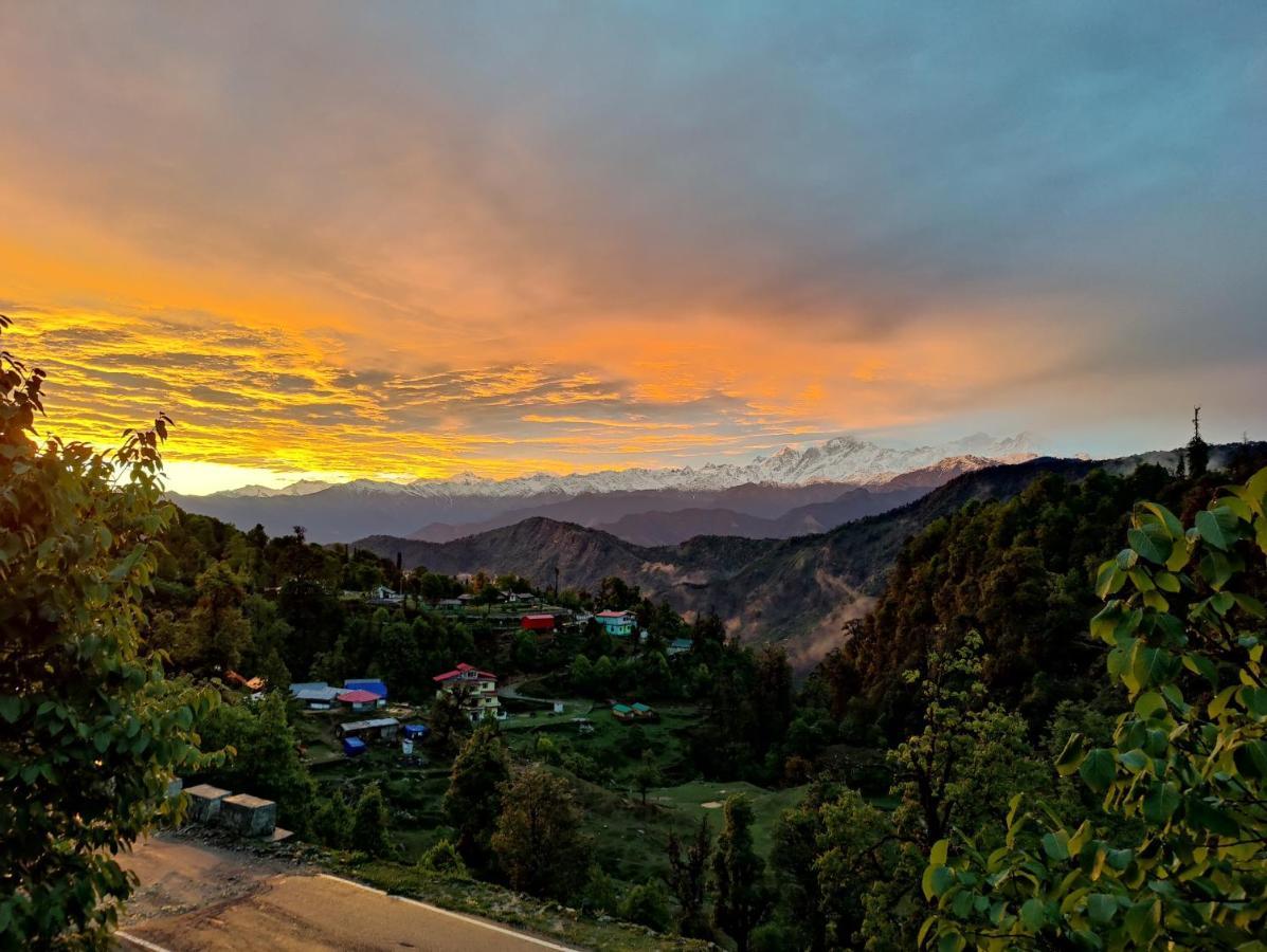 Hotel The Bunker House Chopta Esterno foto