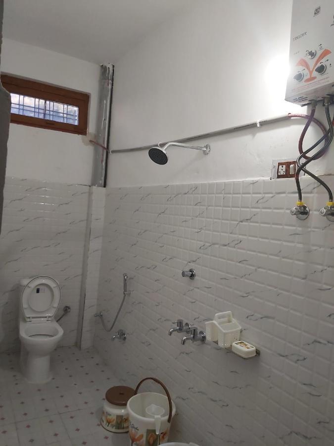 Hotel The Bunker House Chopta Esterno foto